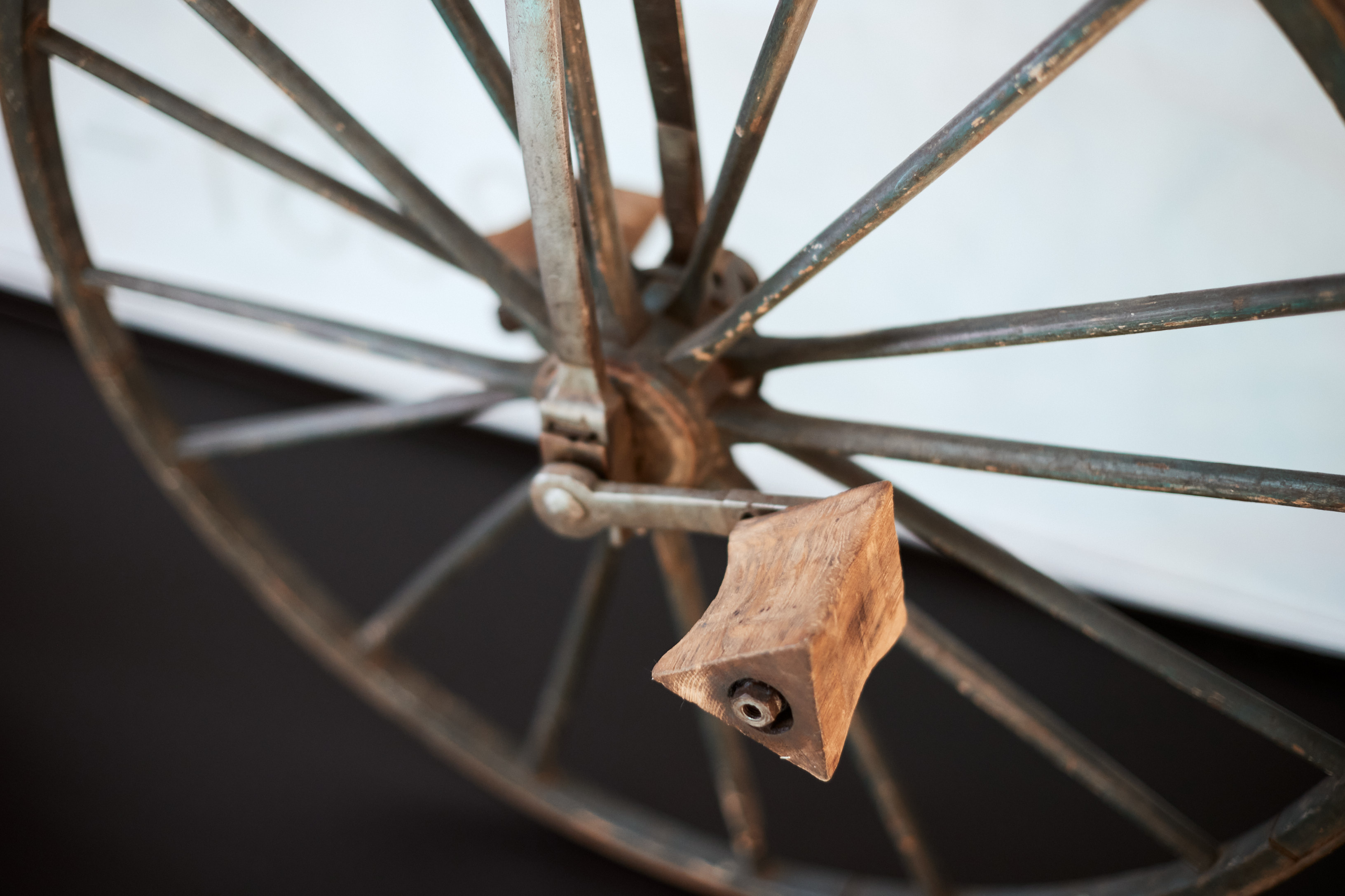 Bicycle in the City — image 11